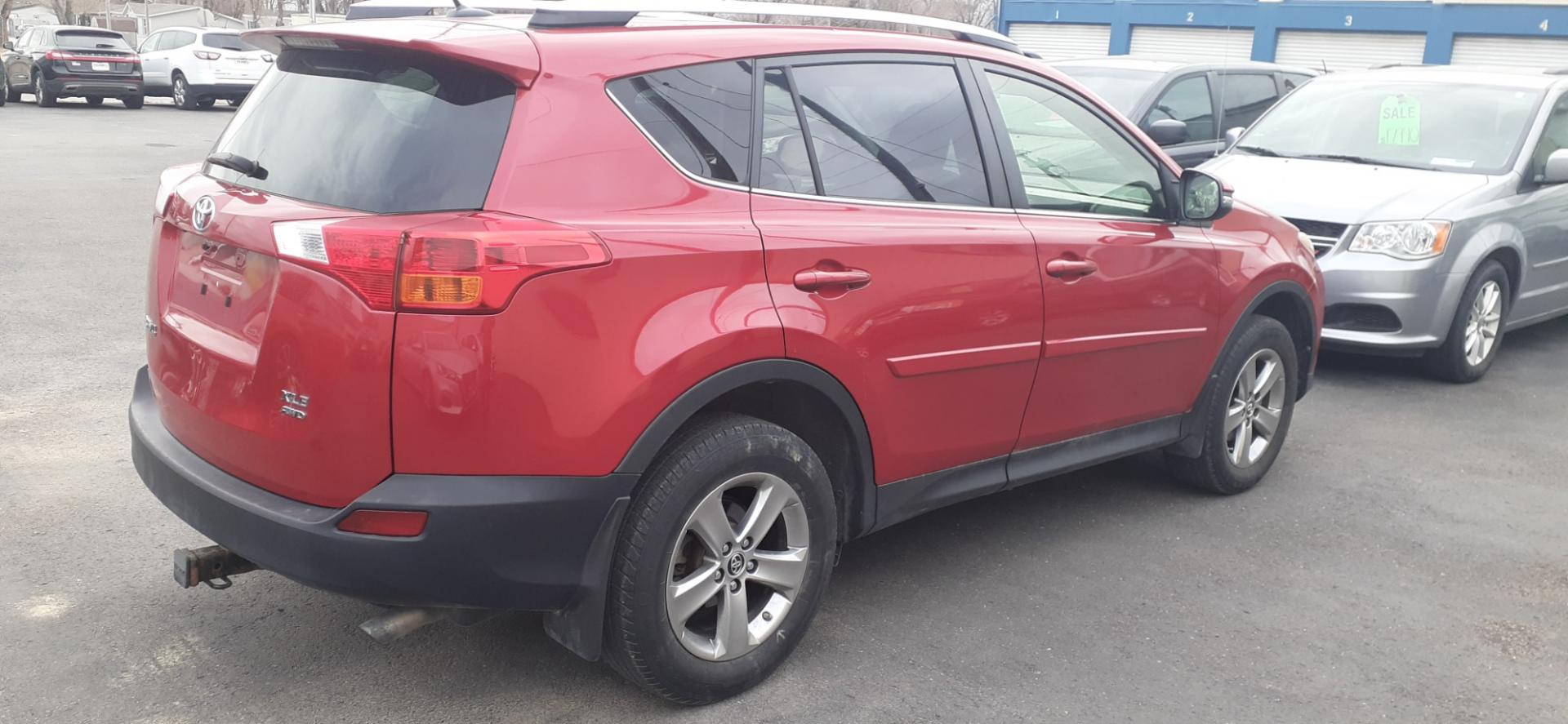 2015 Toyota RAV4 (JTMRFREV9FD) , located at 2015 Cambell Street, Rapid City, SD, 57701, (605) 342-8326, 44.066433, -103.191772 - CARFAX AVAILABLE - Photo#3